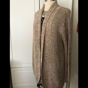 ❤️HP❤️Cute Tan & Cream Long Sweater Jacket